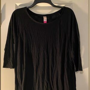 Black Mid-Sleeve Shirt